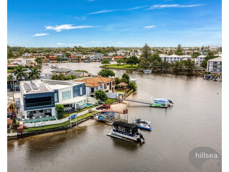2/46 Vaggelas Crescent, Biggera Waters QLD 4216