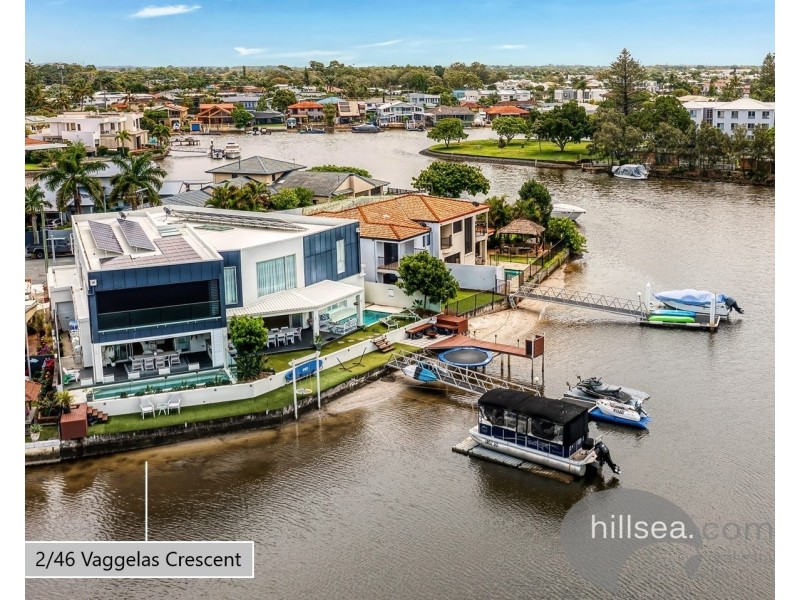 2/46 Vaggelas Crescent, Biggera Waters QLD 4216
