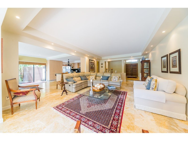19 Tranquility Circuit, Helensvale QLD 4212