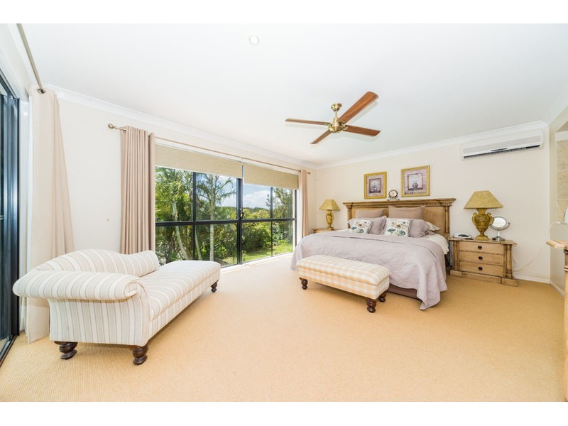 19 Tranquility Circuit, Helensvale QLD 4212