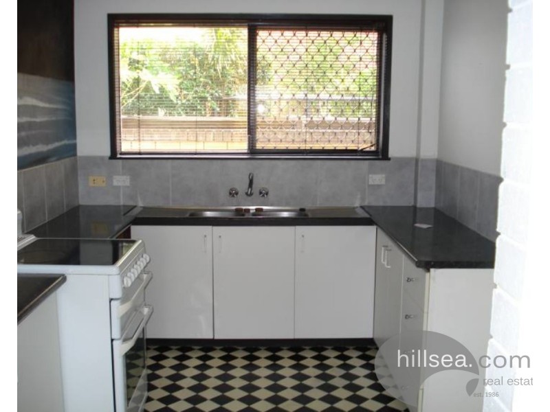 2/278 Marine Parade, Labrador QLD 4215