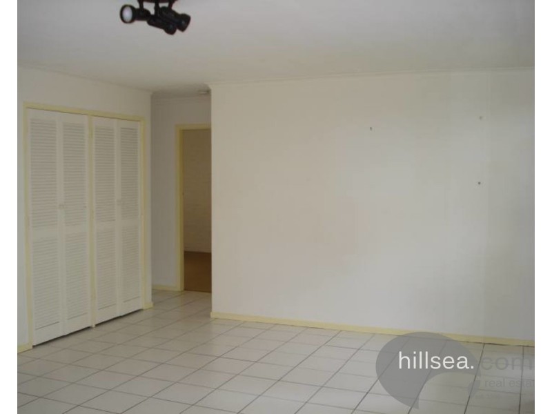 2/278 Marine Parade, Labrador QLD 4215