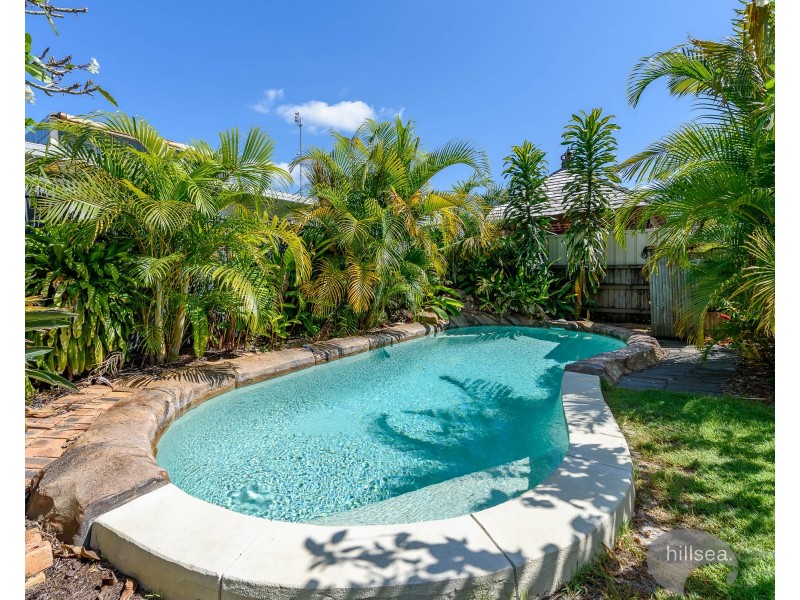 22 Allinga Street, Coombabah QLD 4216