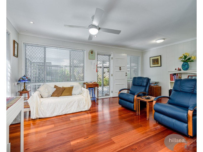 22 Allinga Street, Coombabah QLD 4216