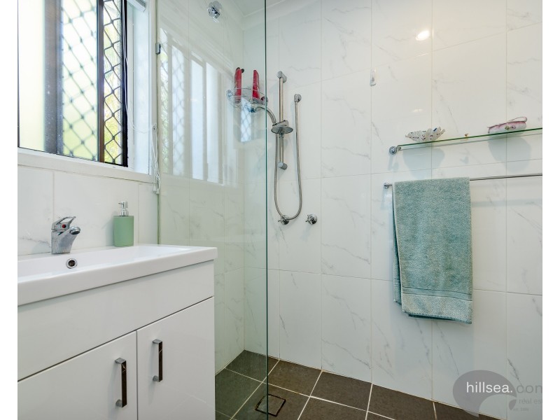 22 Allinga Street, Coombabah QLD 4216