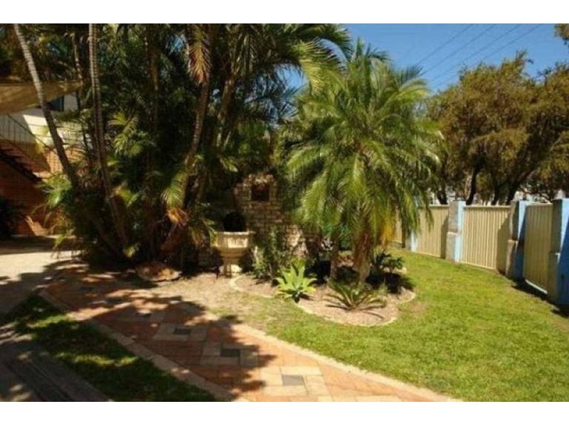 1 Clifton Street, Biggera Waters QLD 4216