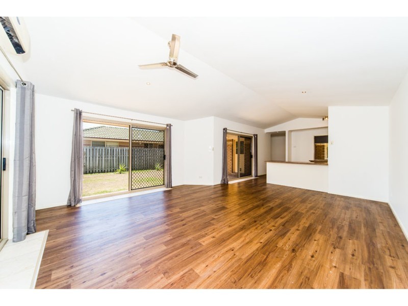 16 Strathalbyn Court, Parkwood QLD 4214