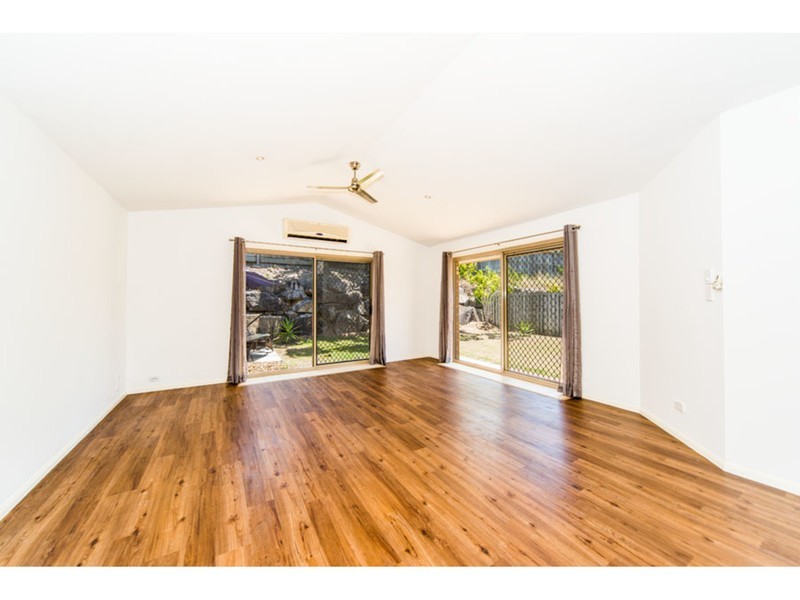 16 Strathalbyn Court, Parkwood QLD 4214