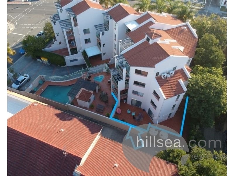 6/7-9 Robert Street, Labrador QLD 4215