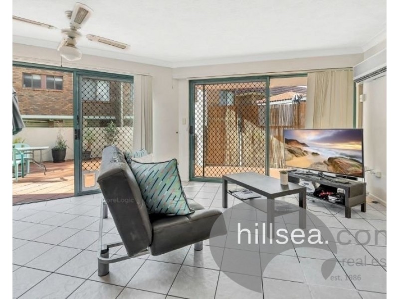 6/7-9 Robert Street, Labrador QLD 4215