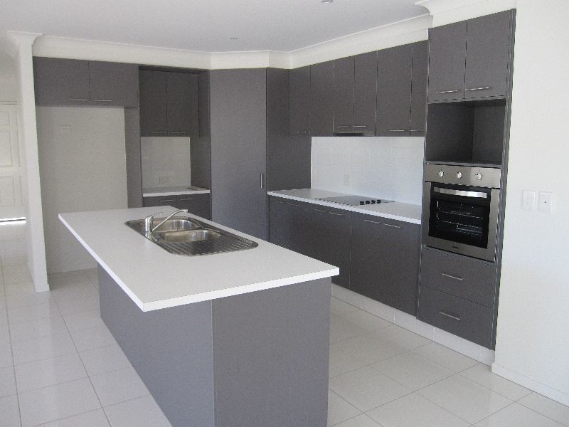 6 Lillypilly Court, Helensvale QLD 4212