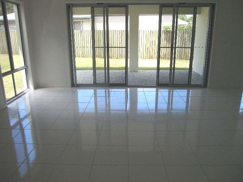 6 Lillypilly Court, Helensvale QLD 4212