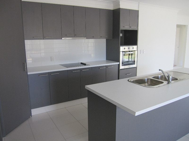 6 Lillypilly Court, Helensvale QLD 4212