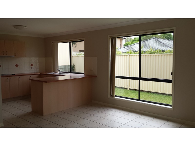 1 Katie Court, Arundel QLD 4214