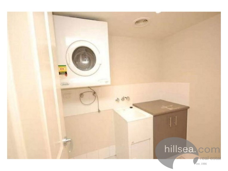 4/46-48 Lenneberg Street, Southport QLD 4215