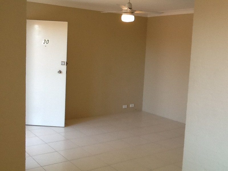 30/13 Brown Street, Labrador QLD 4215