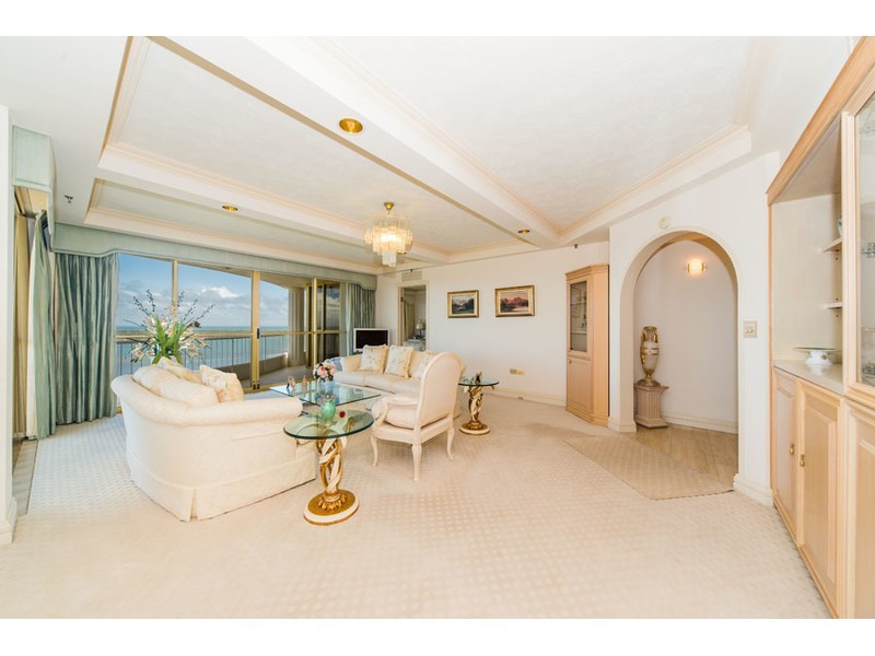 31/19 Oatland Esplanade, Runaway Bay QLD 4216