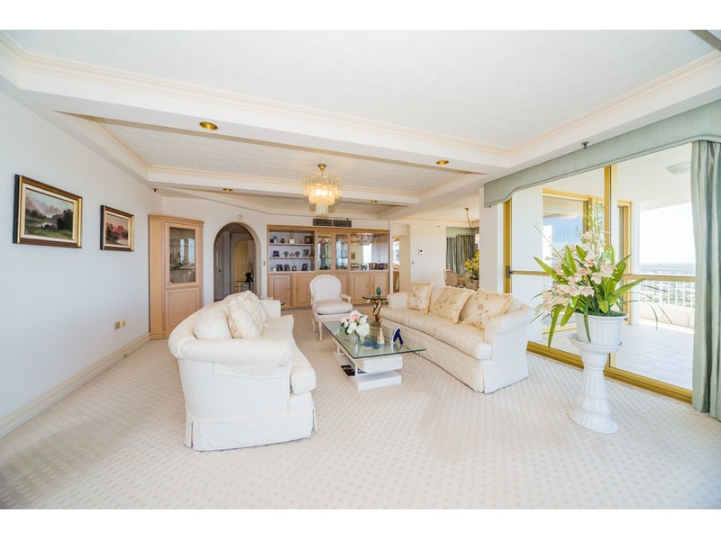 31/19 Oatland Esplanade, Runaway Bay QLD 4216