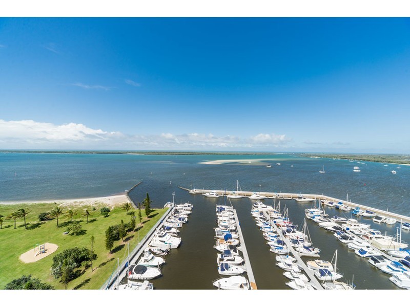 31/19 Oatland Esplanade, Runaway Bay QLD 4216