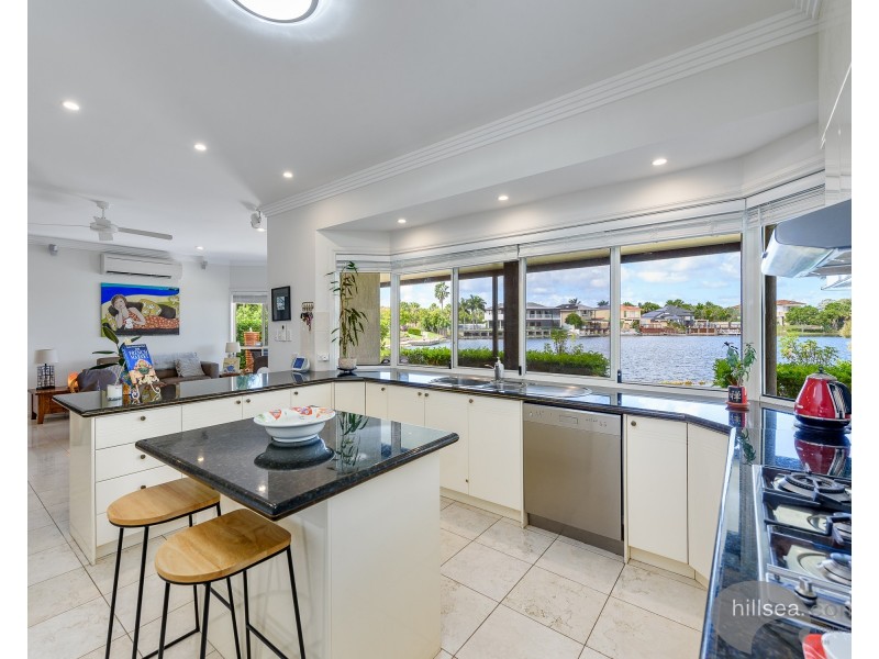 2 Wisemans Court, Helensvale QLD 4212