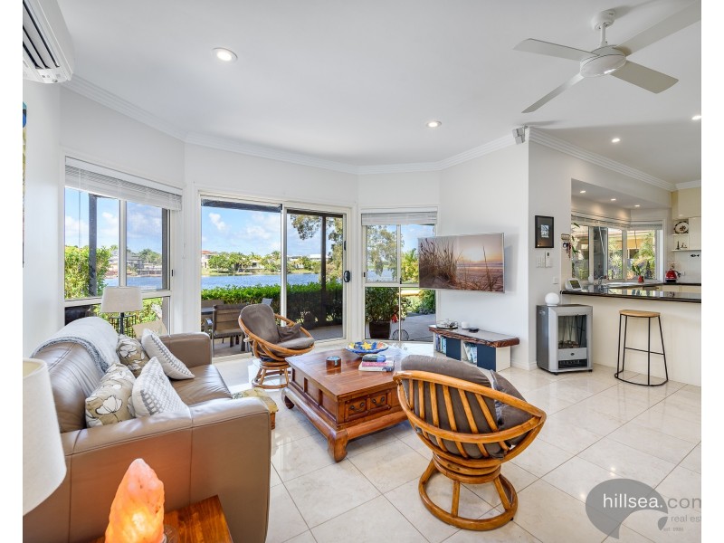 2 Wisemans Court, Helensvale QLD 4212