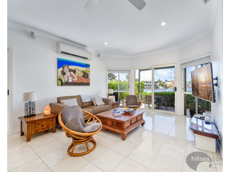 2 Wisemans Court, Helensvale QLD 4212