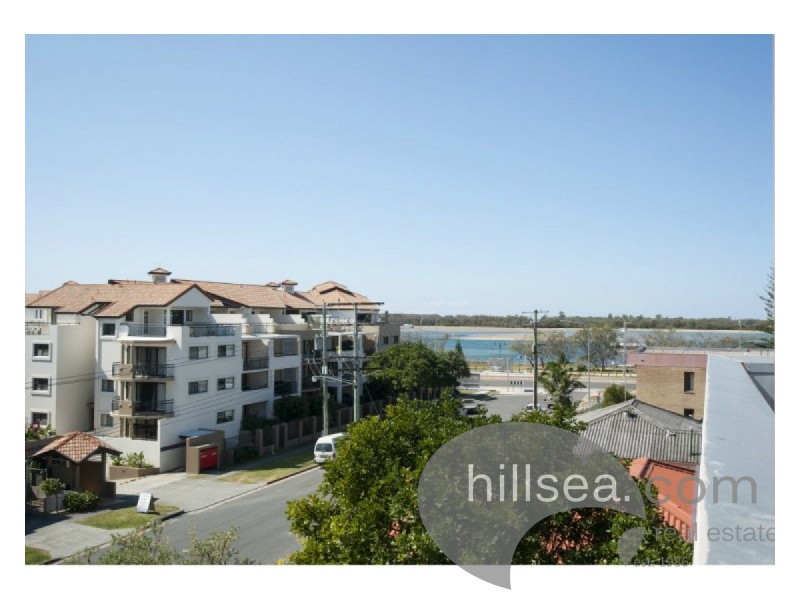 11/18 Parker Street, Labrador QLD 4215