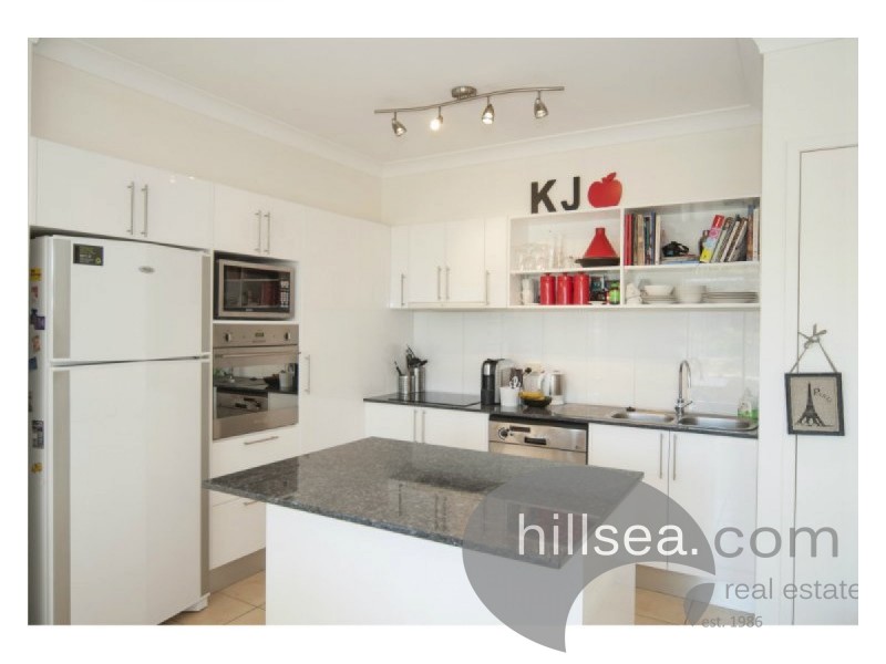 11/18 Parker Street, Labrador QLD 4215