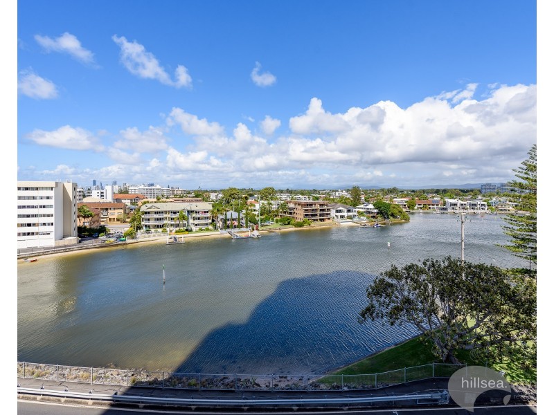 6D/5 Bayview Street, Runaway Bay QLD 4216