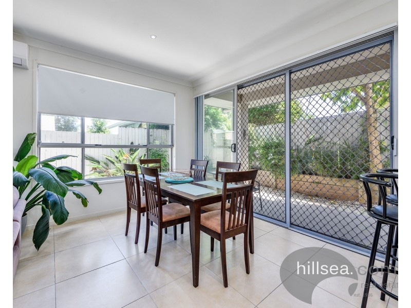 2/9 McWilliam Close, Labrador QLD 4215
