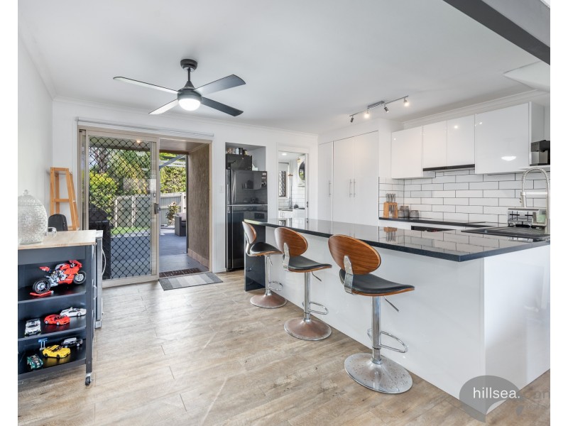 18/63 Olsen Avenue, Labrador QLD 4215