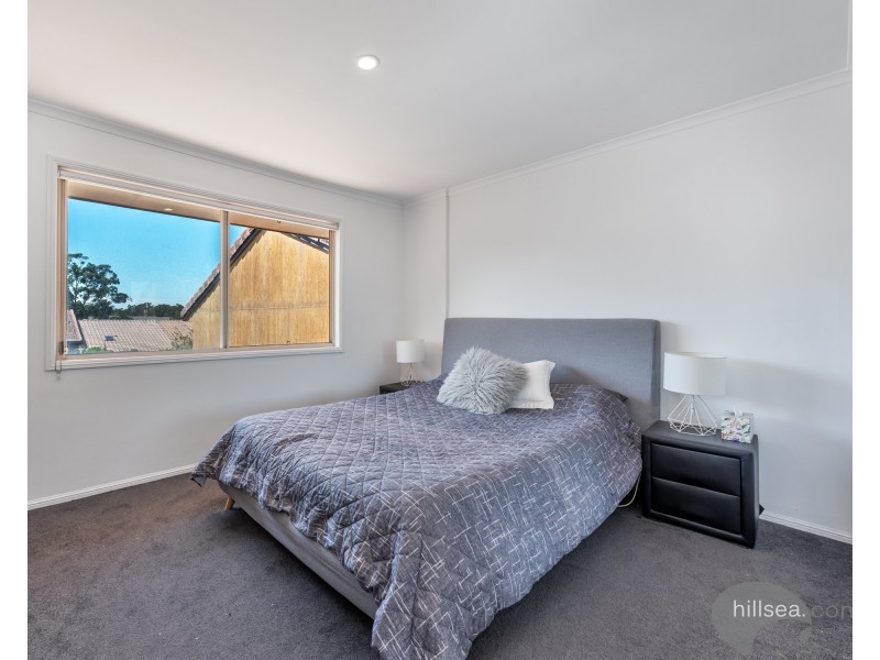 18/63 Olsen Avenue, Labrador QLD 4215