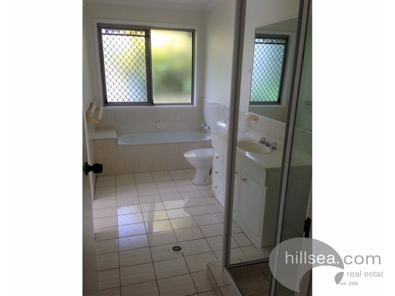 1/11 Bruce Avenue, Paradise Point QLD 4216