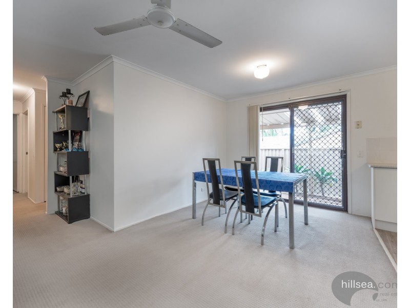1/3 Morinda Way, Labrador QLD 4215