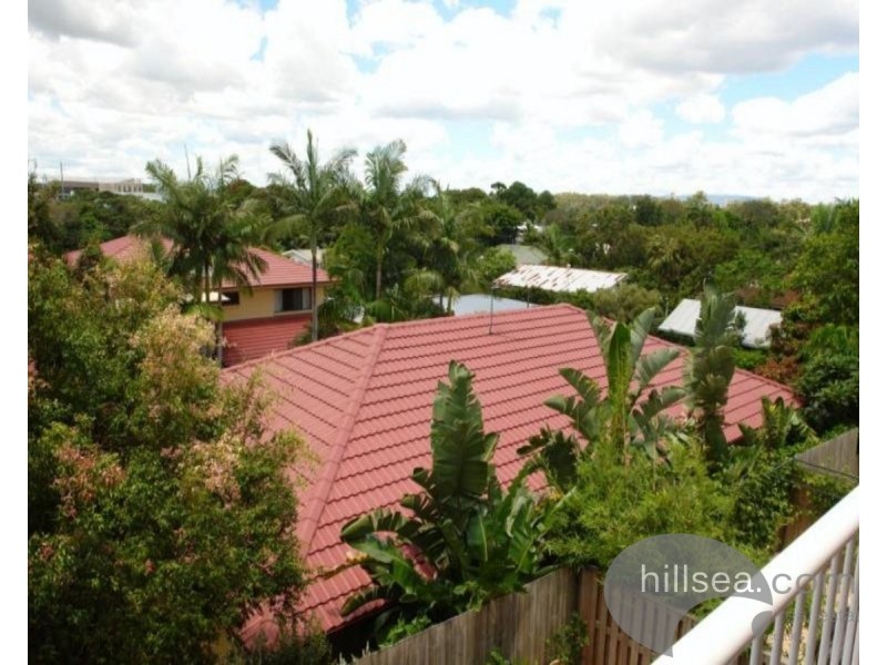 8/90 Pohlman Street, Southport QLD 4215