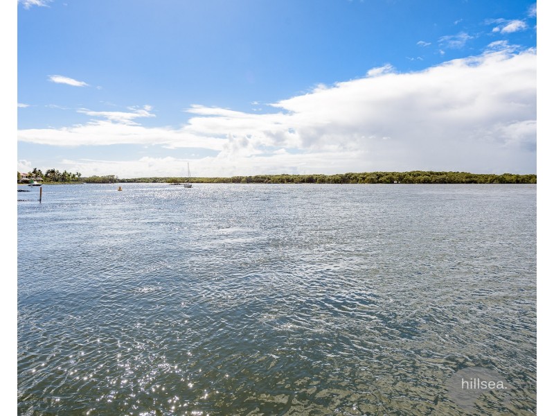 43 Crescent Avenue, Hope Island QLD 4212