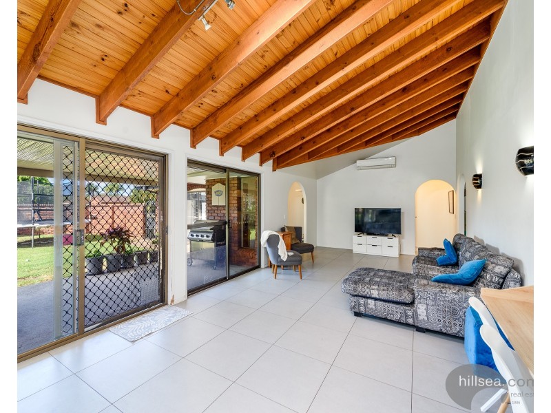 17 Pampas Court, Hollywell QLD 4216