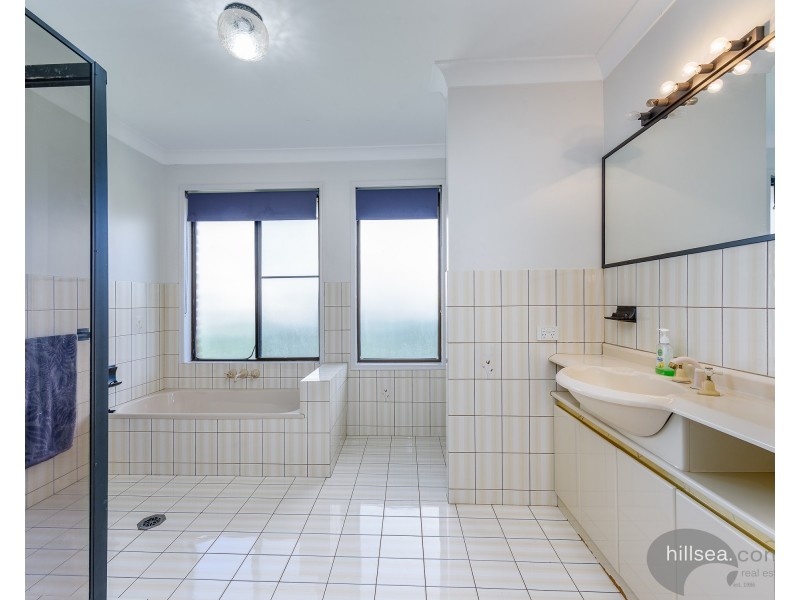 17 Pampas Court, Hollywell QLD 4216