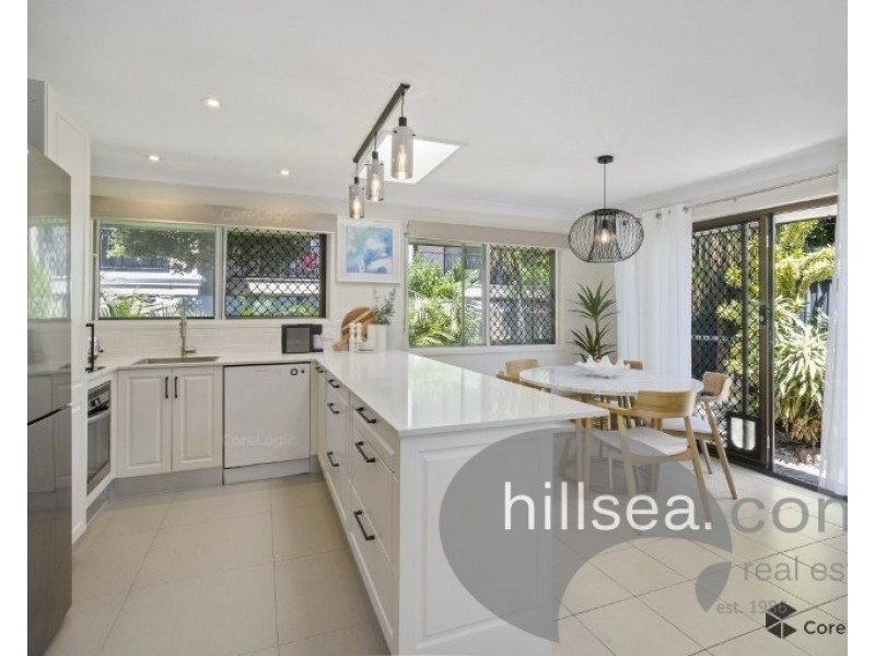 2/11 Esther Place, Surfers Paradise QLD 4217