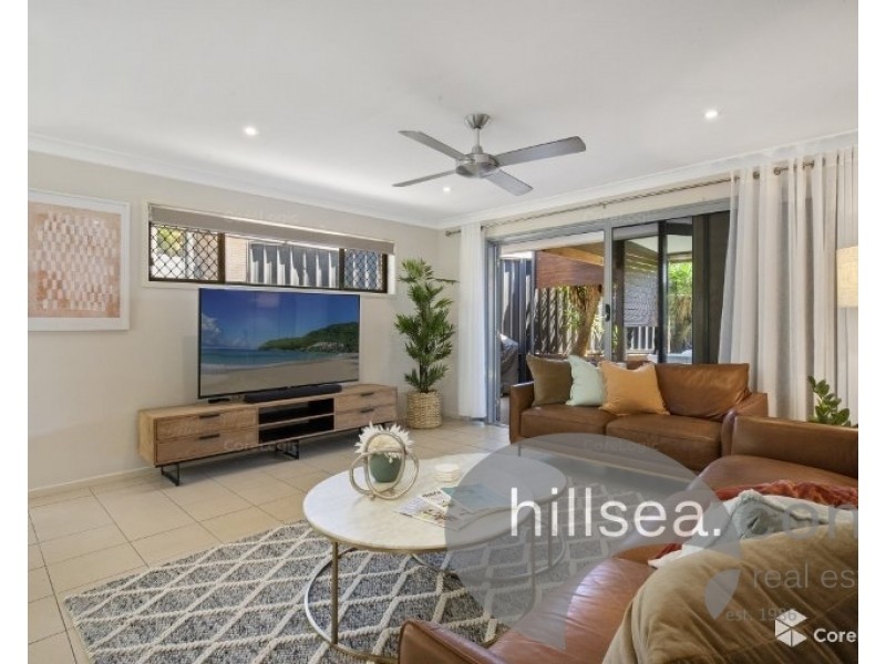 2/11 Esther Place, Surfers Paradise QLD 4217
