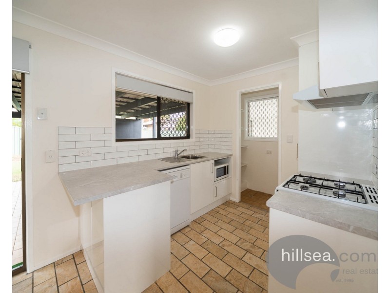 137 Kumbari Avenue, Labrador QLD 4215