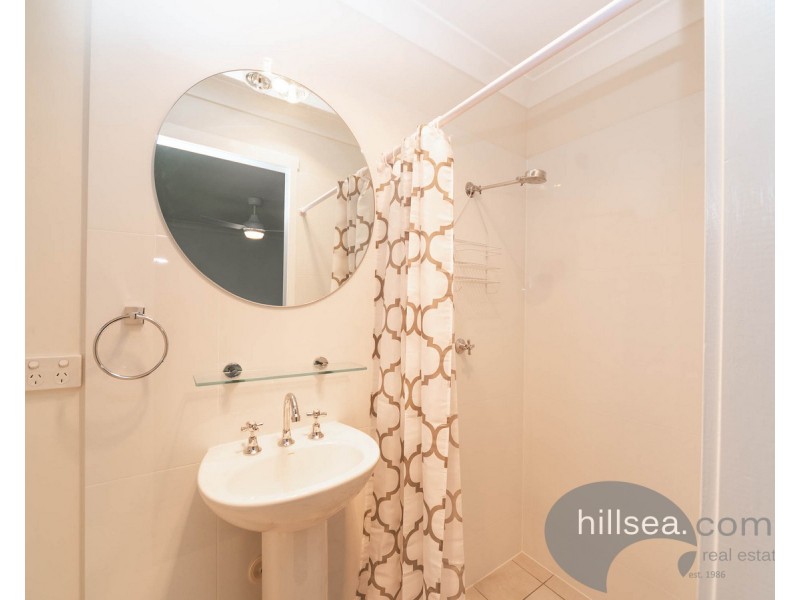 137 Kumbari Avenue, Labrador QLD 4215