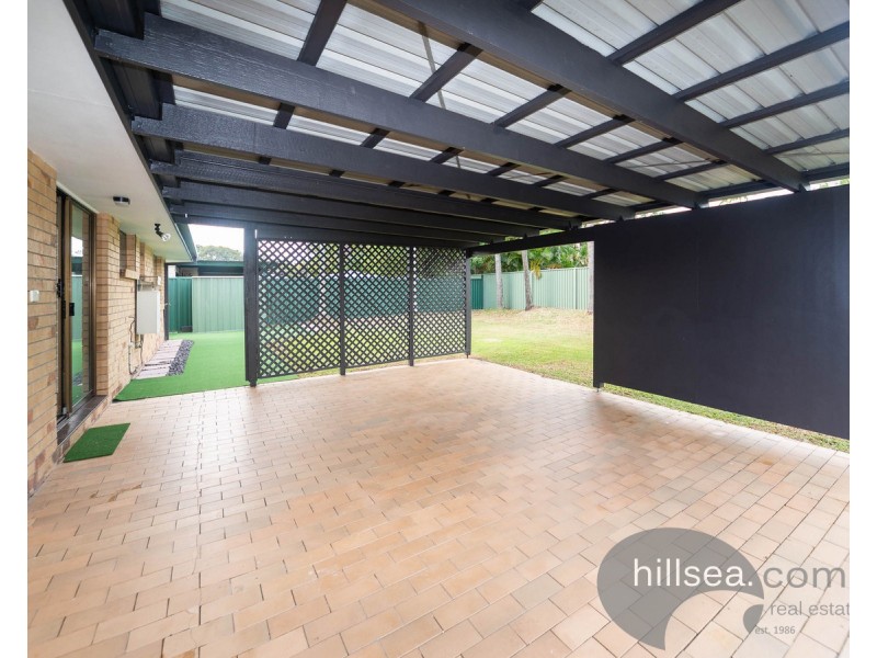 137 Kumbari Avenue, Labrador QLD 4215