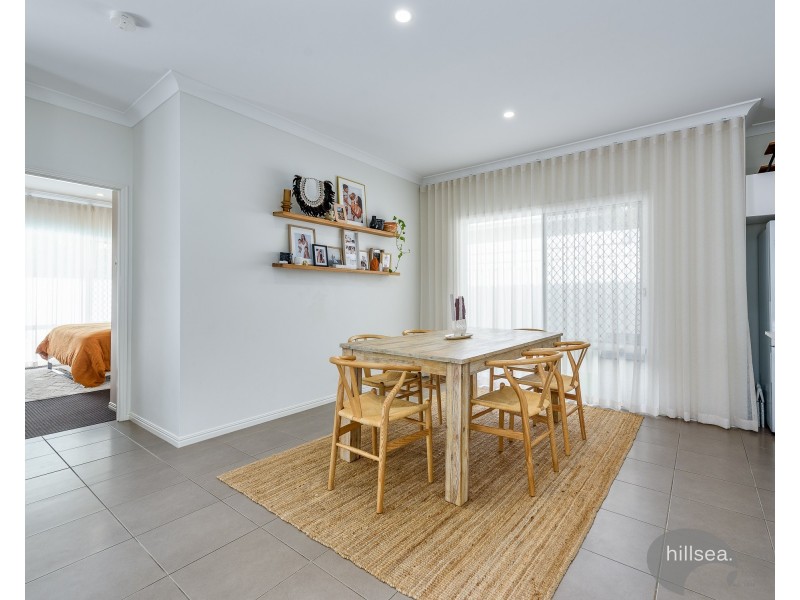 10 Waters Close, Hope Island QLD 4212