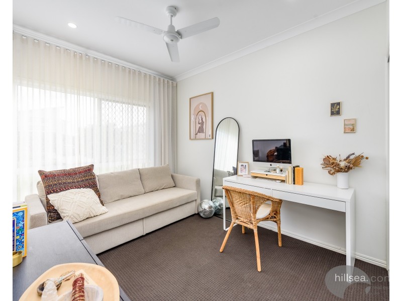 10 Waters Close, Hope Island QLD 4212