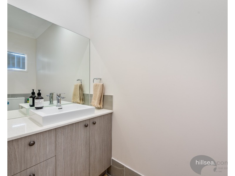 1 Wisemans Court, Helensvale QLD 4212