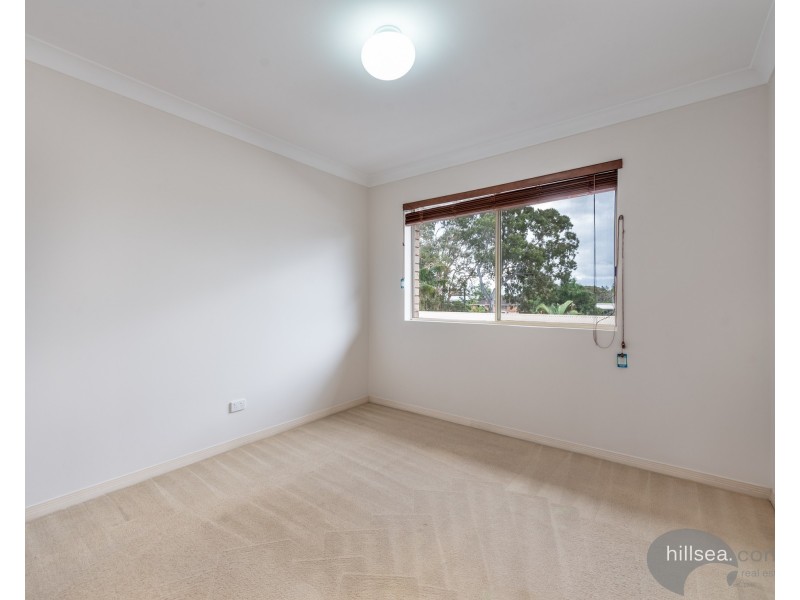9/9 Errol Avenue, Paradise Point QLD 4216