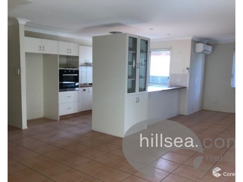 2/13 Jacqueline Avenue, Labrador QLD 4215