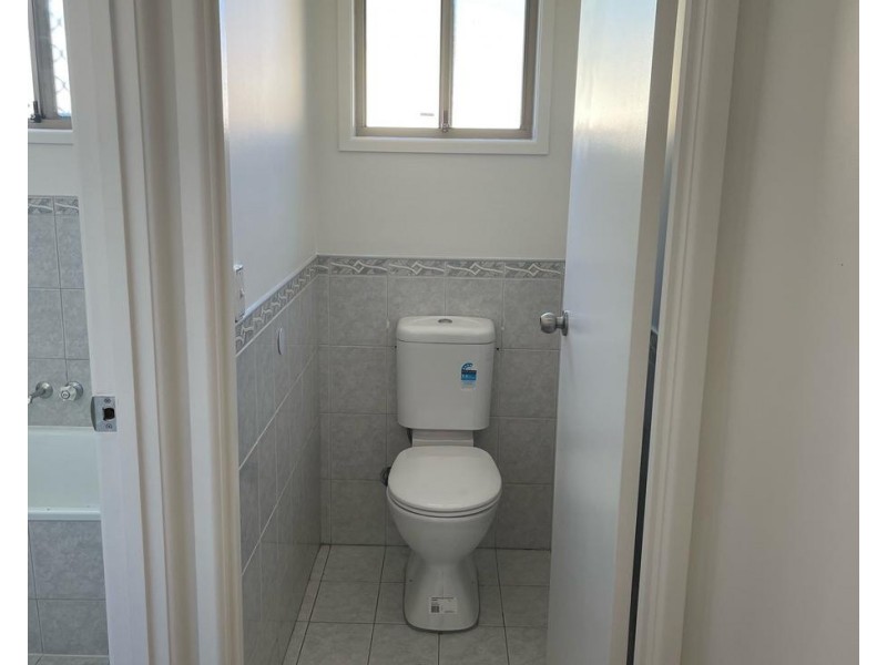 2/3 Hepburn Court, Oxenford QLD 4210