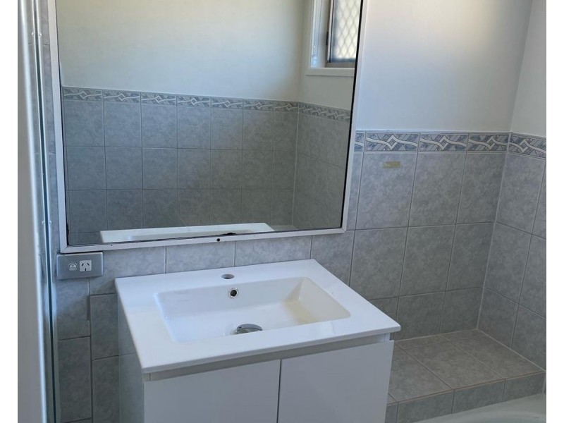 2/3 Hepburn Court, Oxenford QLD 4210